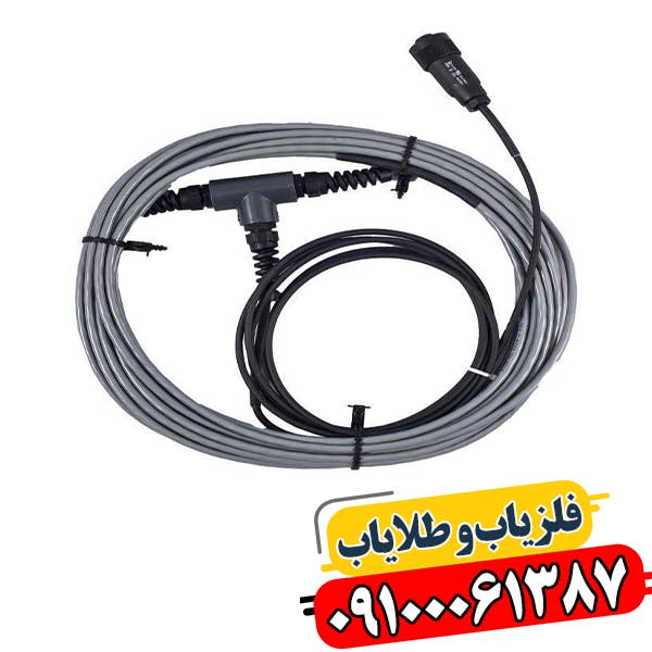تصویر نزدیک از کابل یک در یک فلزیاب مخصوص انتقال سیگنال دقیق 09100061387